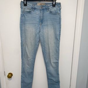 Hollister super skinny denim